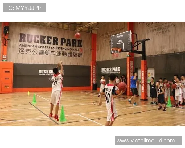 成都篮球队团队协作的成功秘诀与战术分析探讨